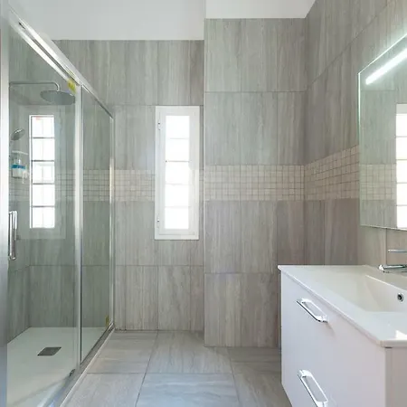 Luxury Modern 6br With Private Pool Villa *